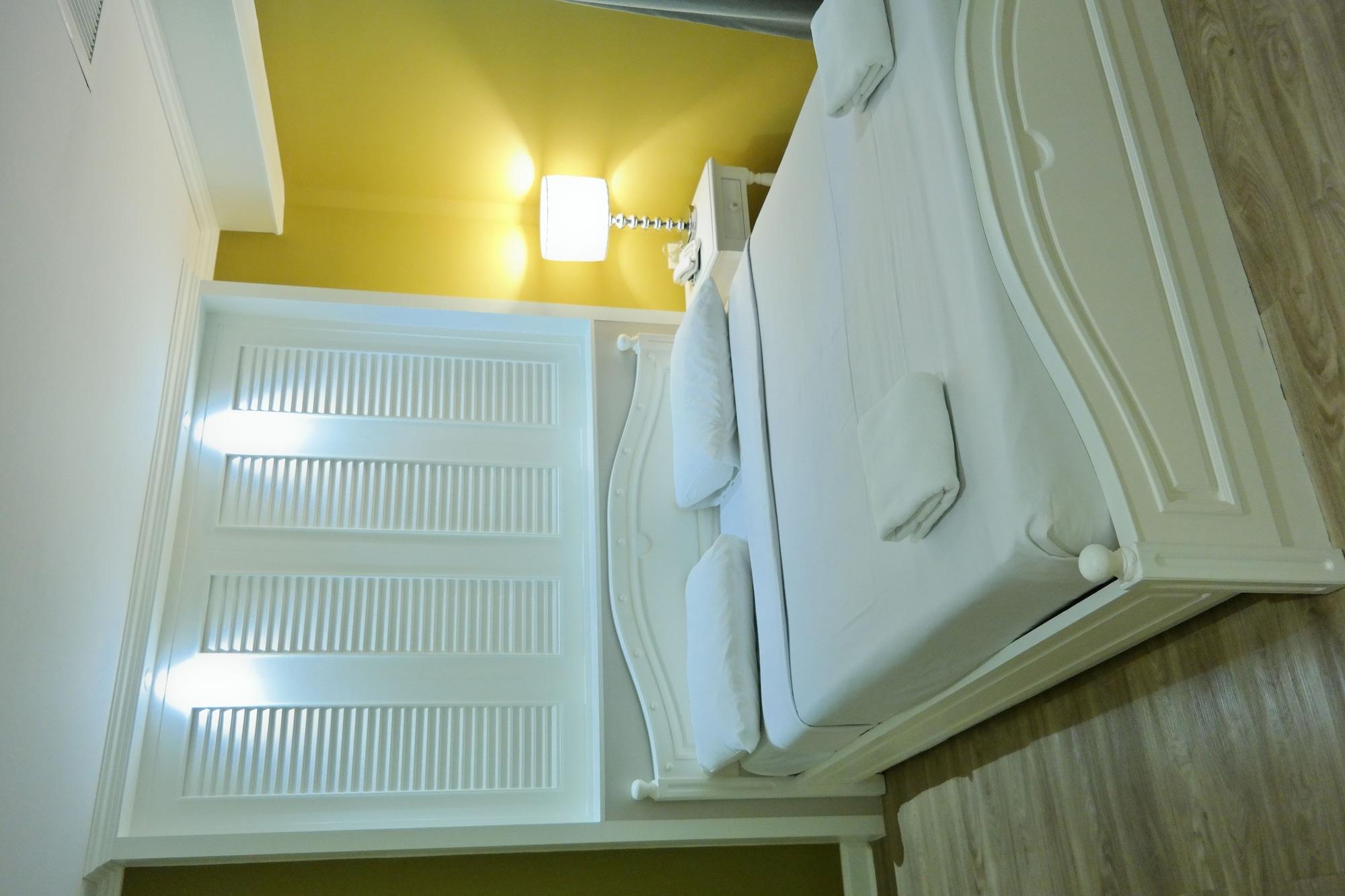Ebina House - Sha Extra Plus Бангкок Екстер'єр фото