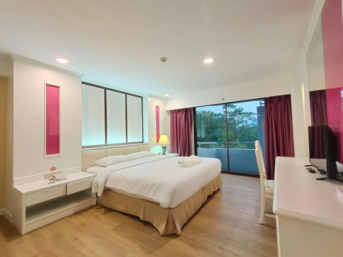 Ebina House - Sha Extra Plus Бангкок Екстер'єр фото