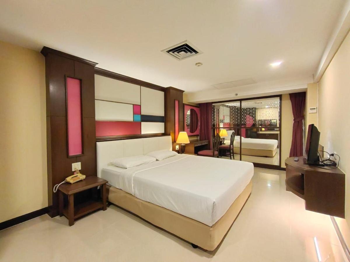 Ebina House - Sha Extra Plus Бангкок Екстер'єр фото