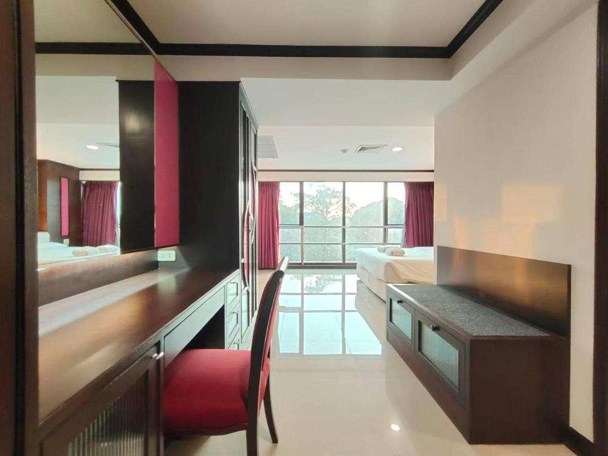 Ebina House - Sha Extra Plus Бангкок Екстер'єр фото