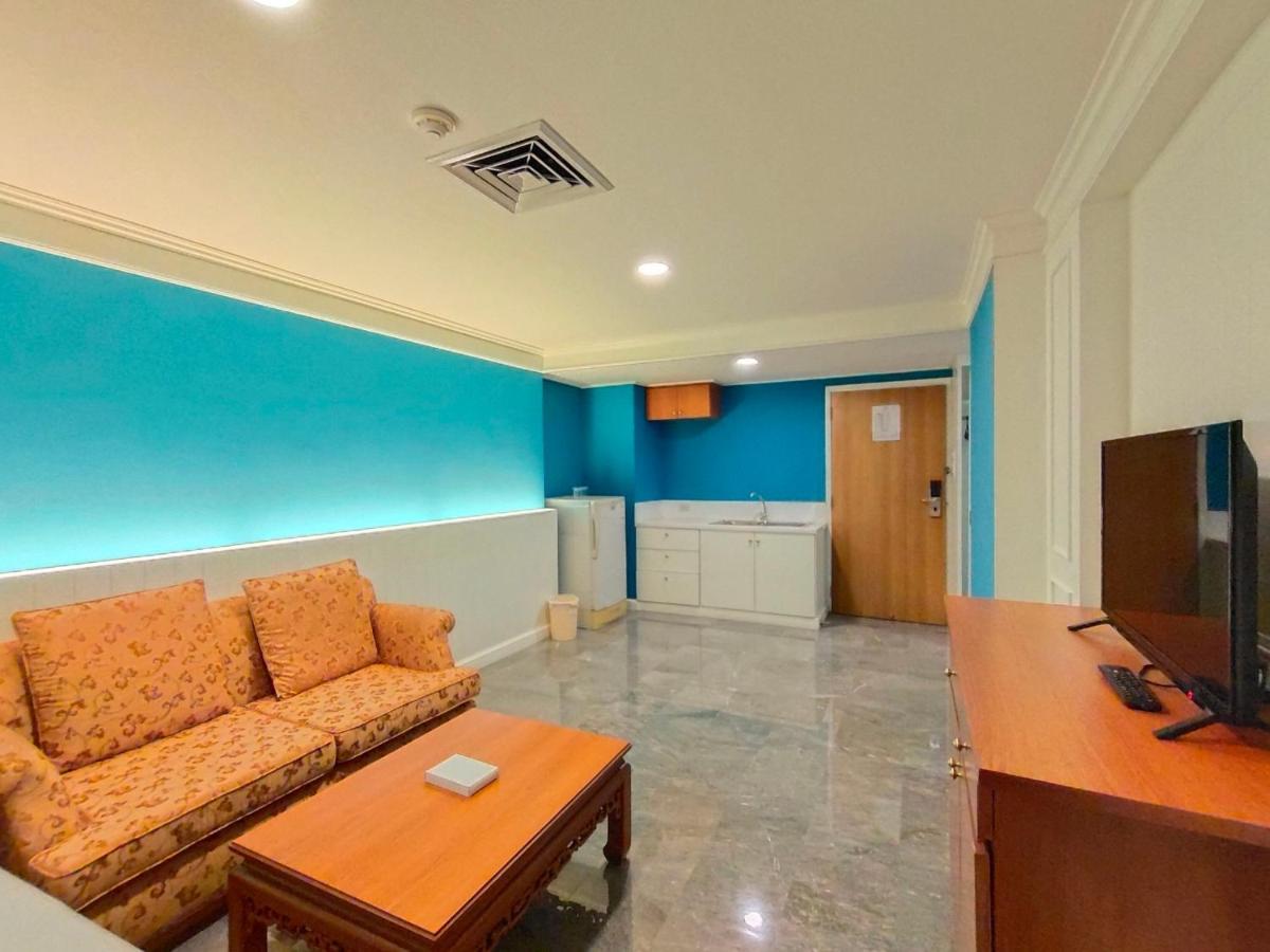 Ebina House - Sha Extra Plus Бангкок Екстер'єр фото
