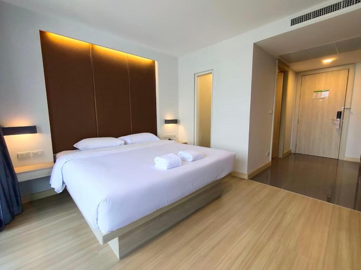 Ebina House - Sha Extra Plus Бангкок Екстер'єр фото