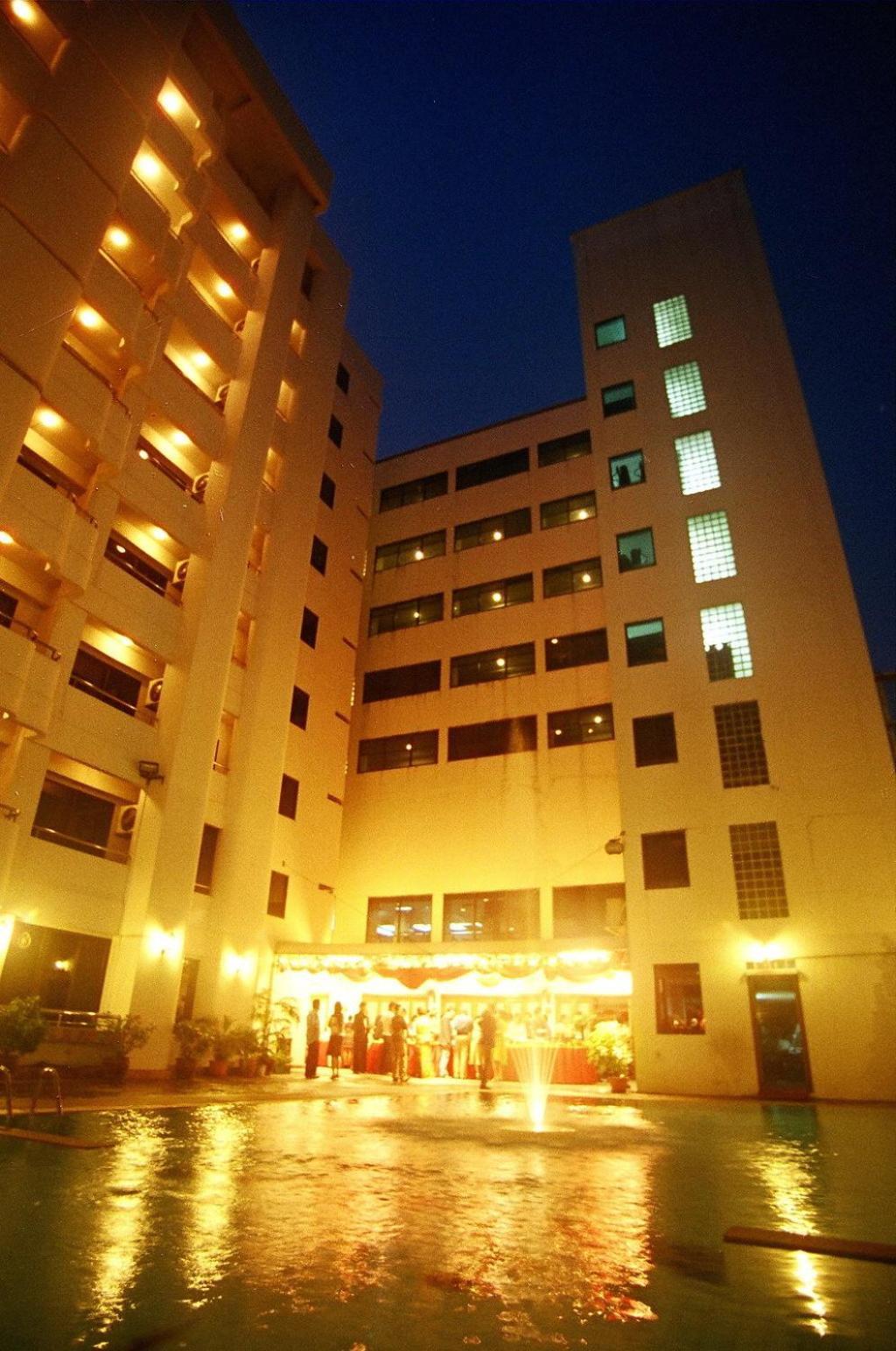 Ebina House - Sha Extra Plus Бангкок Екстер'єр фото